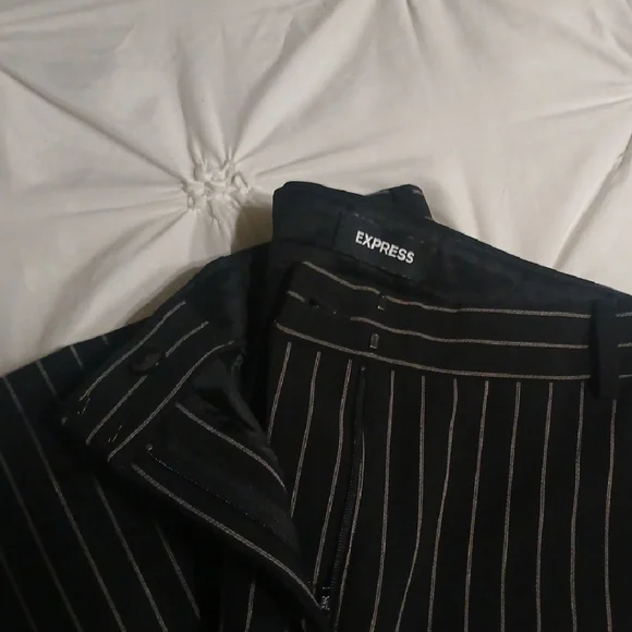 Express Black Pinstripe Pencil Skirt - Picture 5 of 7